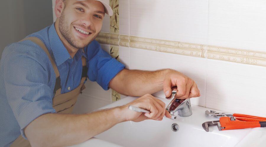 Local tankless water heater installation in Salem, IL